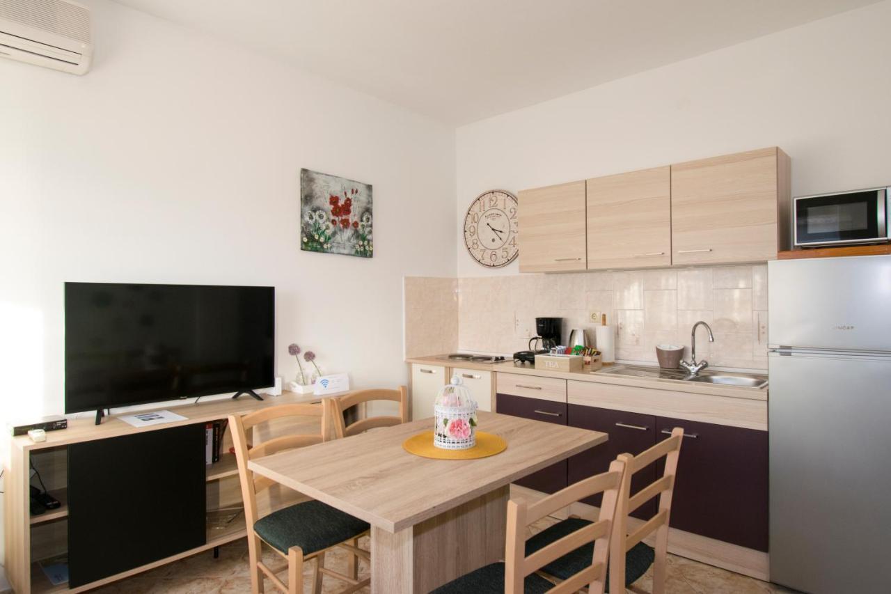 Apartman Fuma Rovinj Buitenkant foto